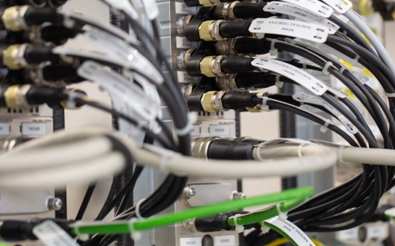 IoBridgeX Edge è il dispositivo Plug & Play che semplifica il revamping degli impianti industriali